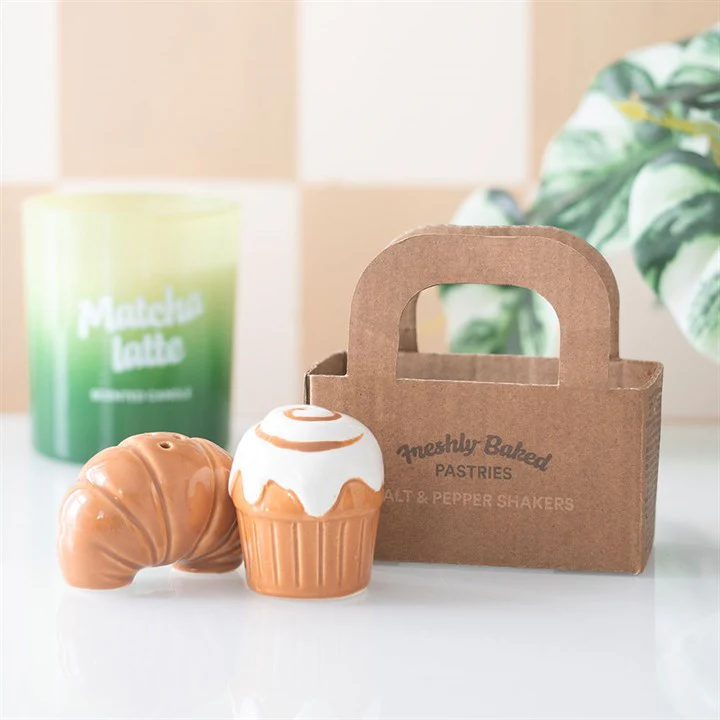 Free Gift Pastry Shaped Salt & Pepper Shakers - Image 2